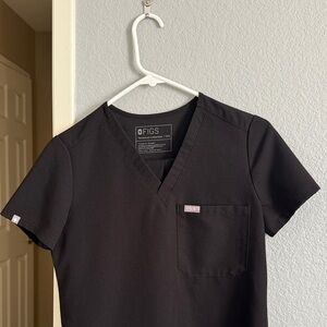 Figs Catarina One-Pocket Scrub Top Black XXS